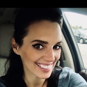 Meet your Posher, Meredith